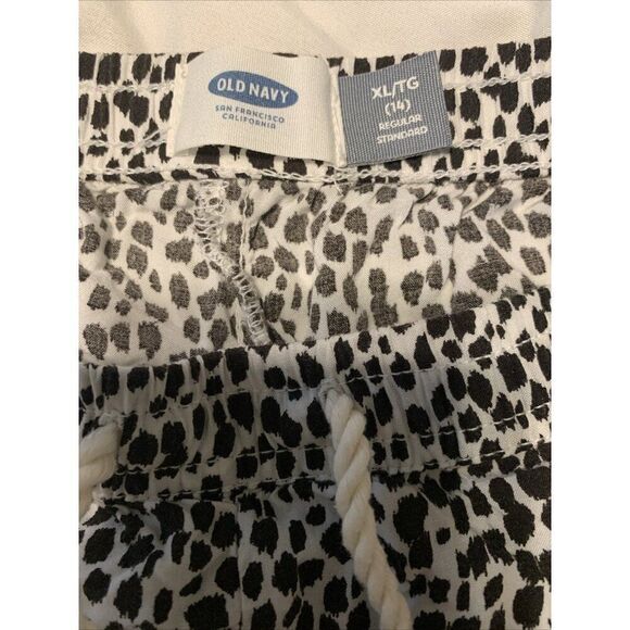 Old Navy Girls Black White Leopard Print Drawstring Casual Shorts 14 XL Rayon - Picture 3 of 4